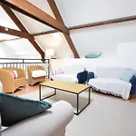 Stunning In With Wifi
