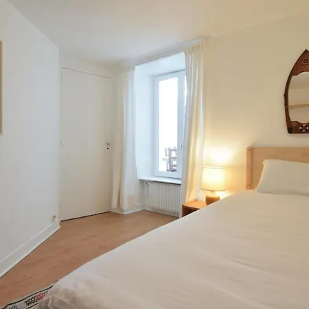 6 Bedroom Lovely Home In Saint-Vaast-La-Hougue Saint-Vaast-la-Hougue