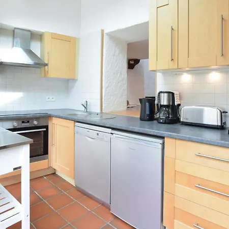 Feriehus 6 Bedroom Lovely Home In Saint-Vaast-La-Hougue Saint-Vaast-la-Hougue