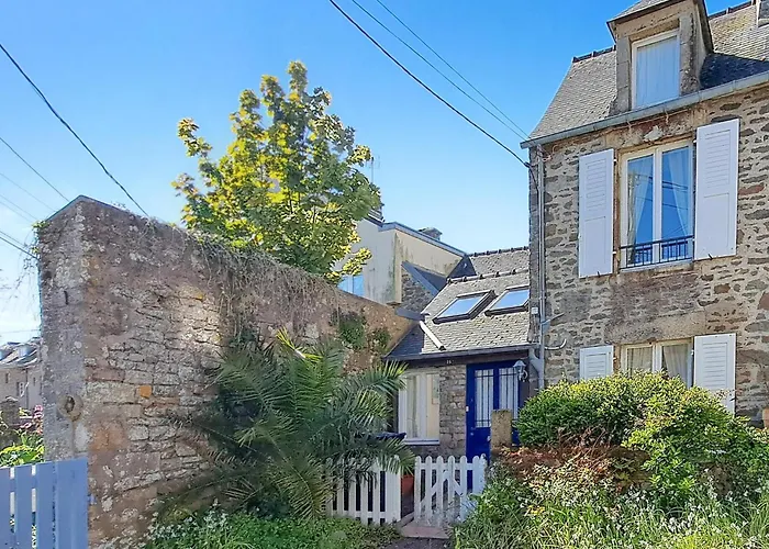 Stunning In * Saint-Vaast-la-Hougue